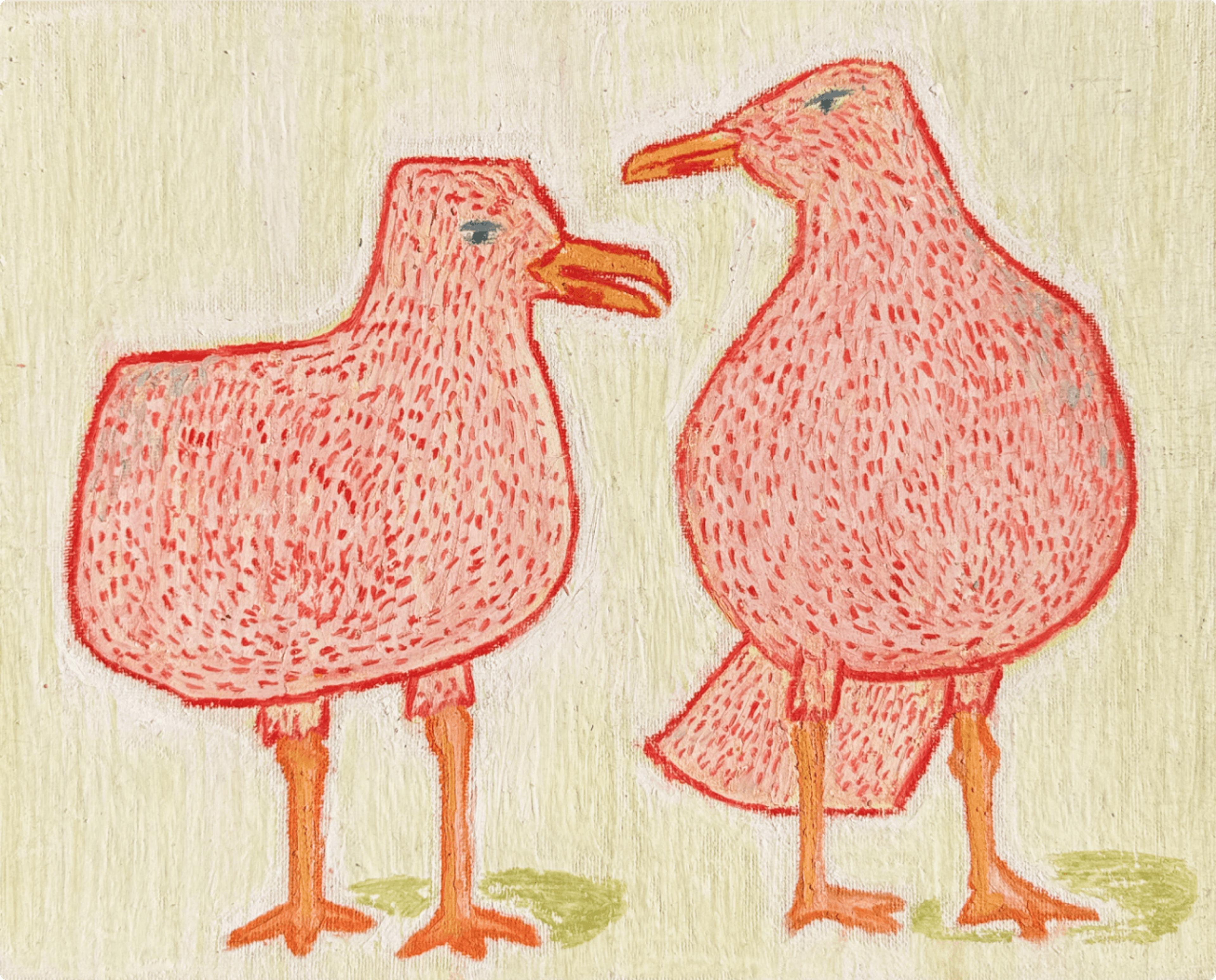 Две стилизованные чайки розово-красного цвета с оранжевыми клювами и лапами на светло-желтом фоне, выполненные масляной пастелью и карандашами на картоне размером 30 на 24 сантиметра